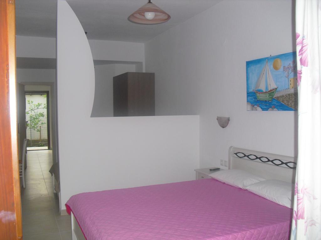 Guesthouse Irene 아피소스 외부 사진